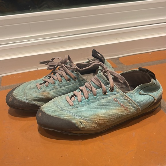 Evolv Cruzer Approach Shoes - Picture 2 of 5